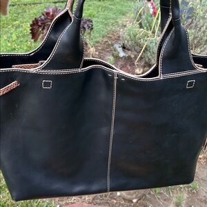 G.I.L.I. Tote